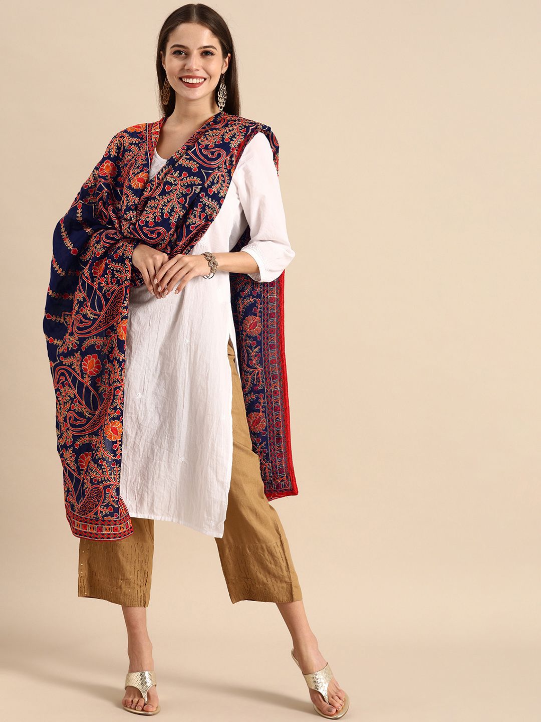 VASTRANAND Navy Blue & Red Embroidered Dupatta