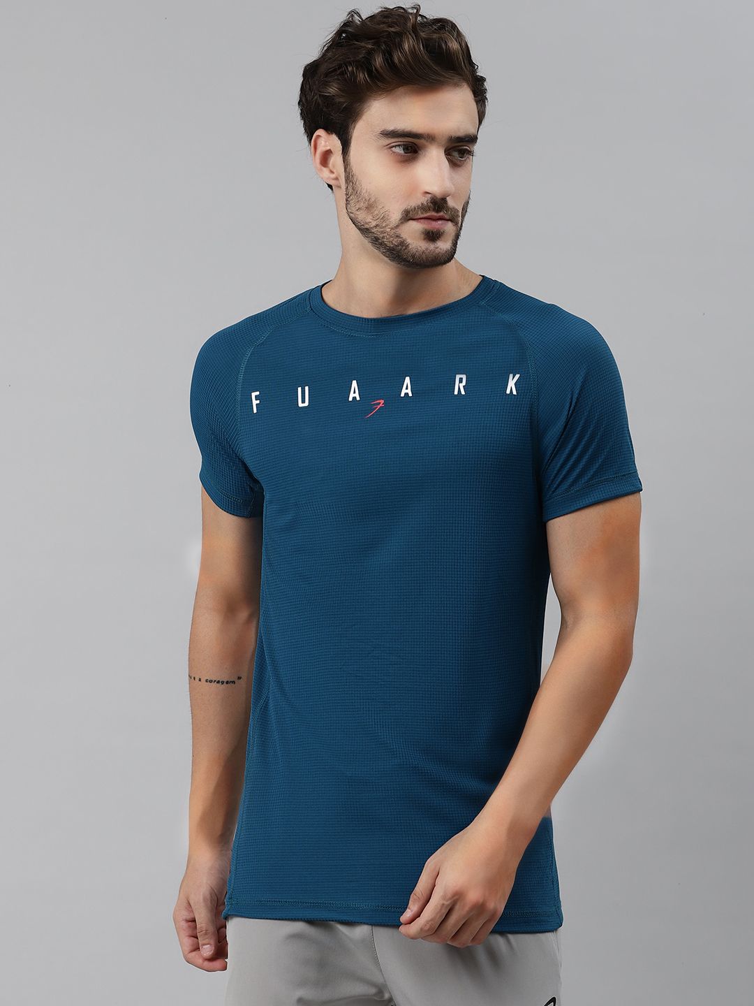 FUAARK Men Teal Blue & White Brand Logo Print Slim Fit Round Neck T-shirt
