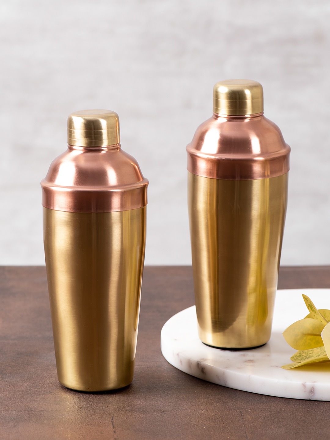 nestroots Set Of 2 Gold-Toned Solid Stainless Steel Cocktail Shakers 750 ml Price in India