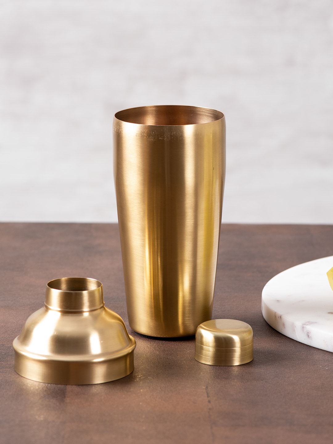 nestroots Gold-Toned Solid Stainless Steel Cocktail Shaker 750 ml Price in India
