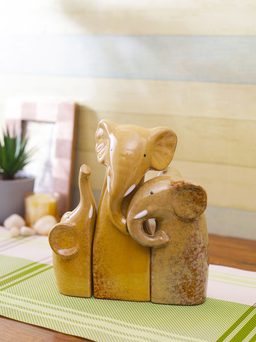 TAYHAA Set Of 3 Brown & Beige Elephant Family Showpieces Price in India