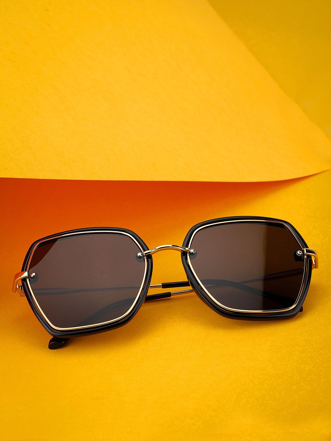 Carlton London Women UV Protected Oversized Sunglasses 2219-C1 Price in India
