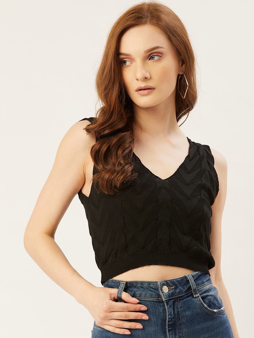 TRENDYOL COLLECTION Black Geometric Fitted Crop Top