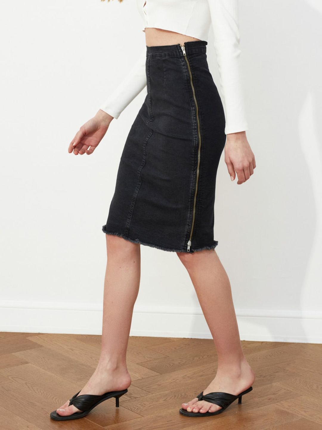 TRENDYOL COLLECTION Women Black Washed Denim Straight Skirt