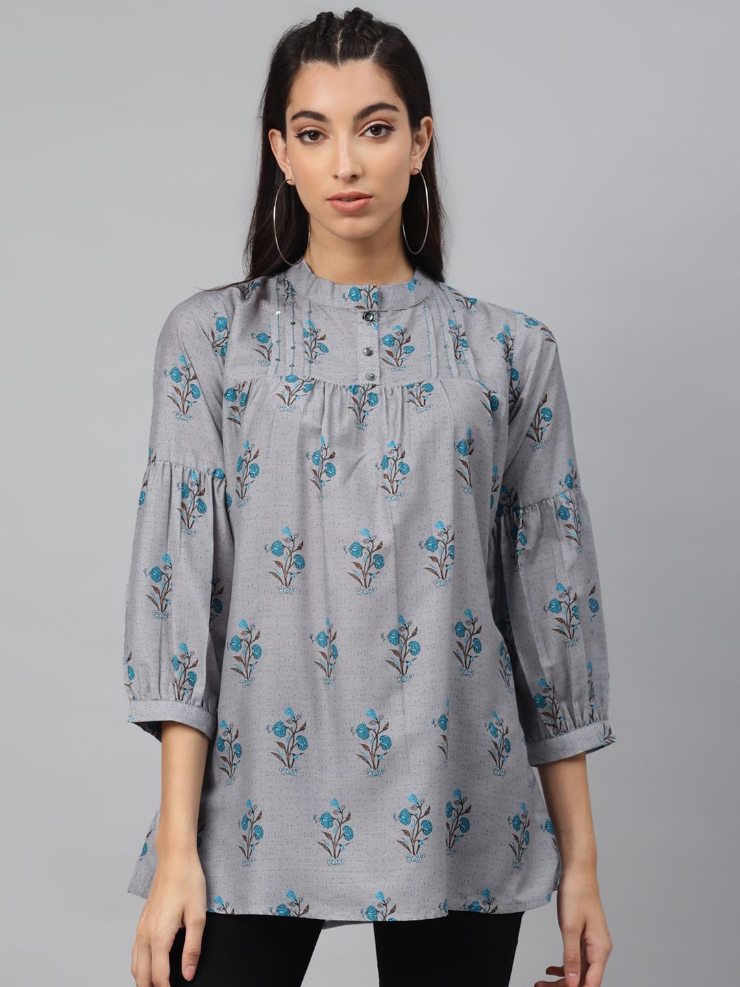 shiloh Women Grey & Blue Floral Block Print Sequinned & Pleated Tunic Price in India