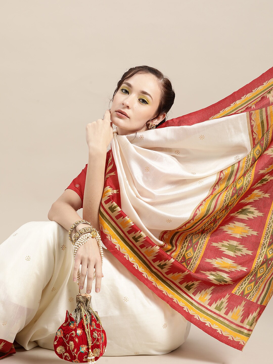 Saree mall Ethnic Motifs Silk Blend Saree with Printed border Price in India