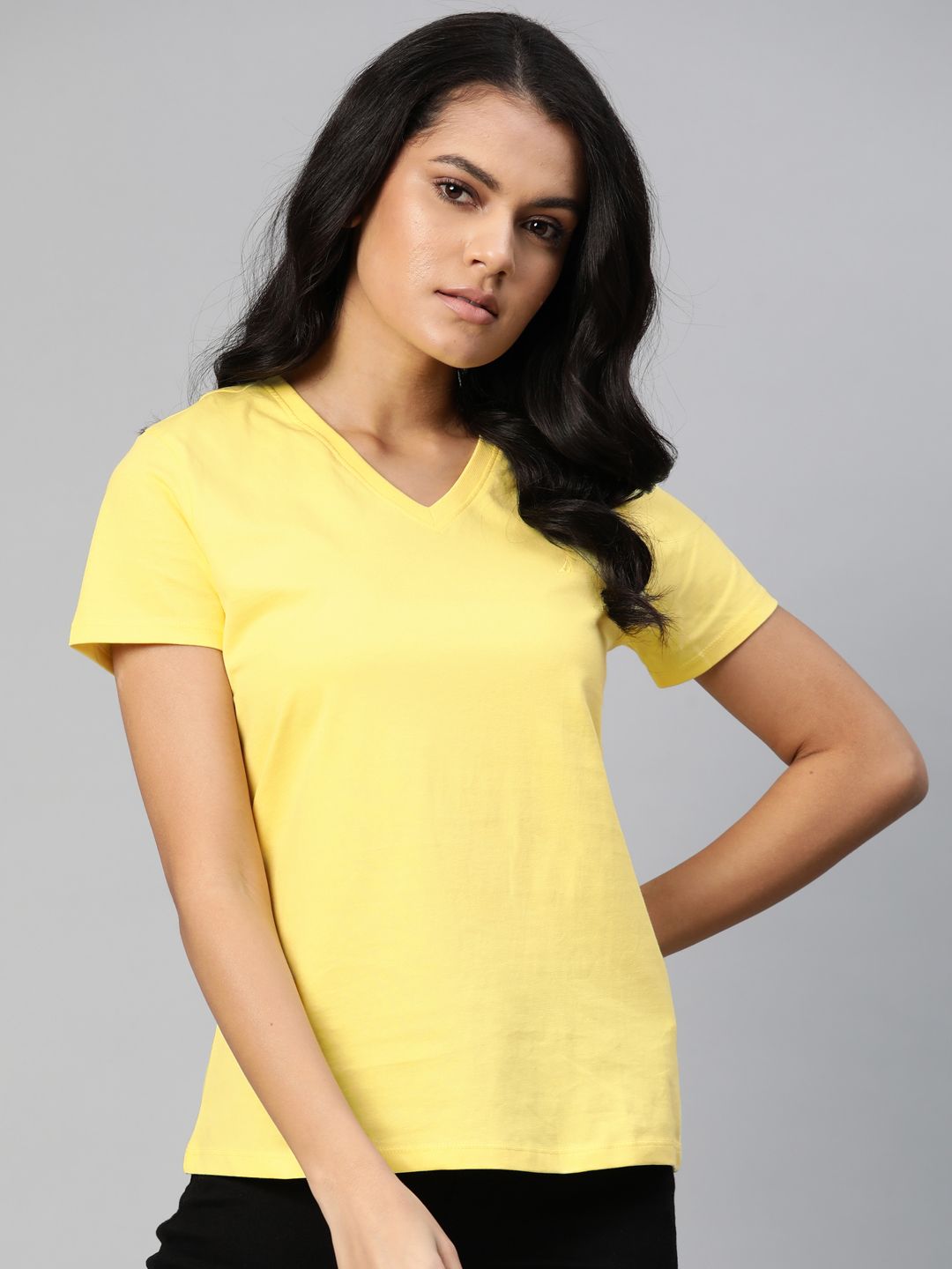 Nautica Women Yellow V-Neck T-shirt