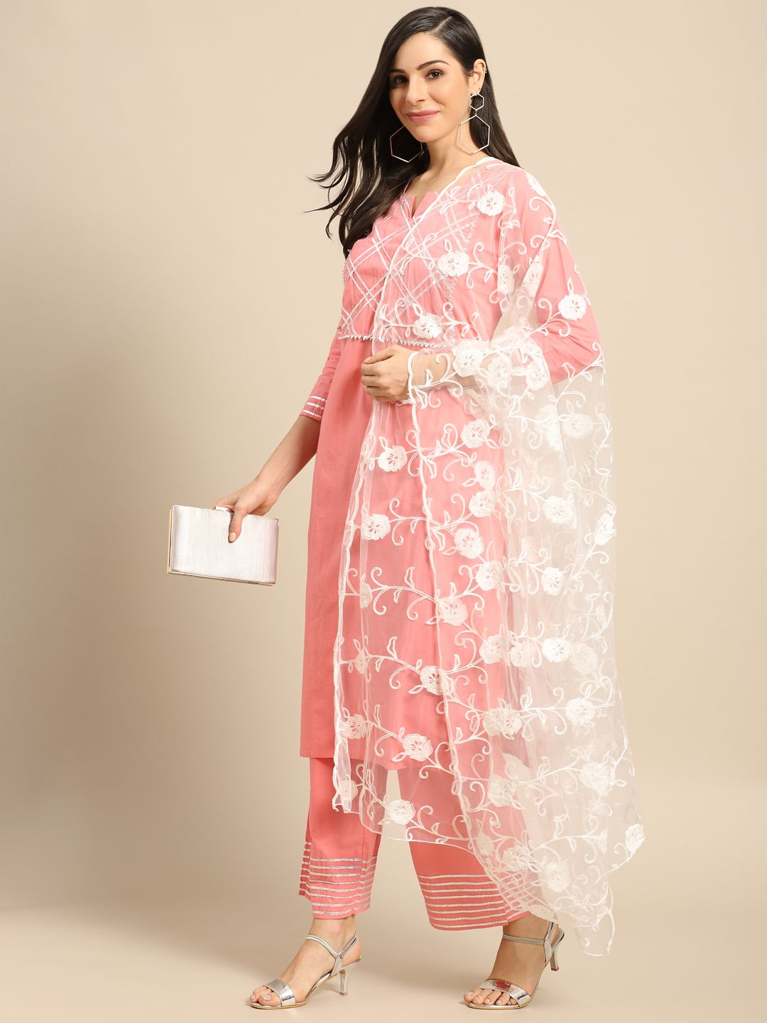 Saadgi White Aari Embroidered Dupatta