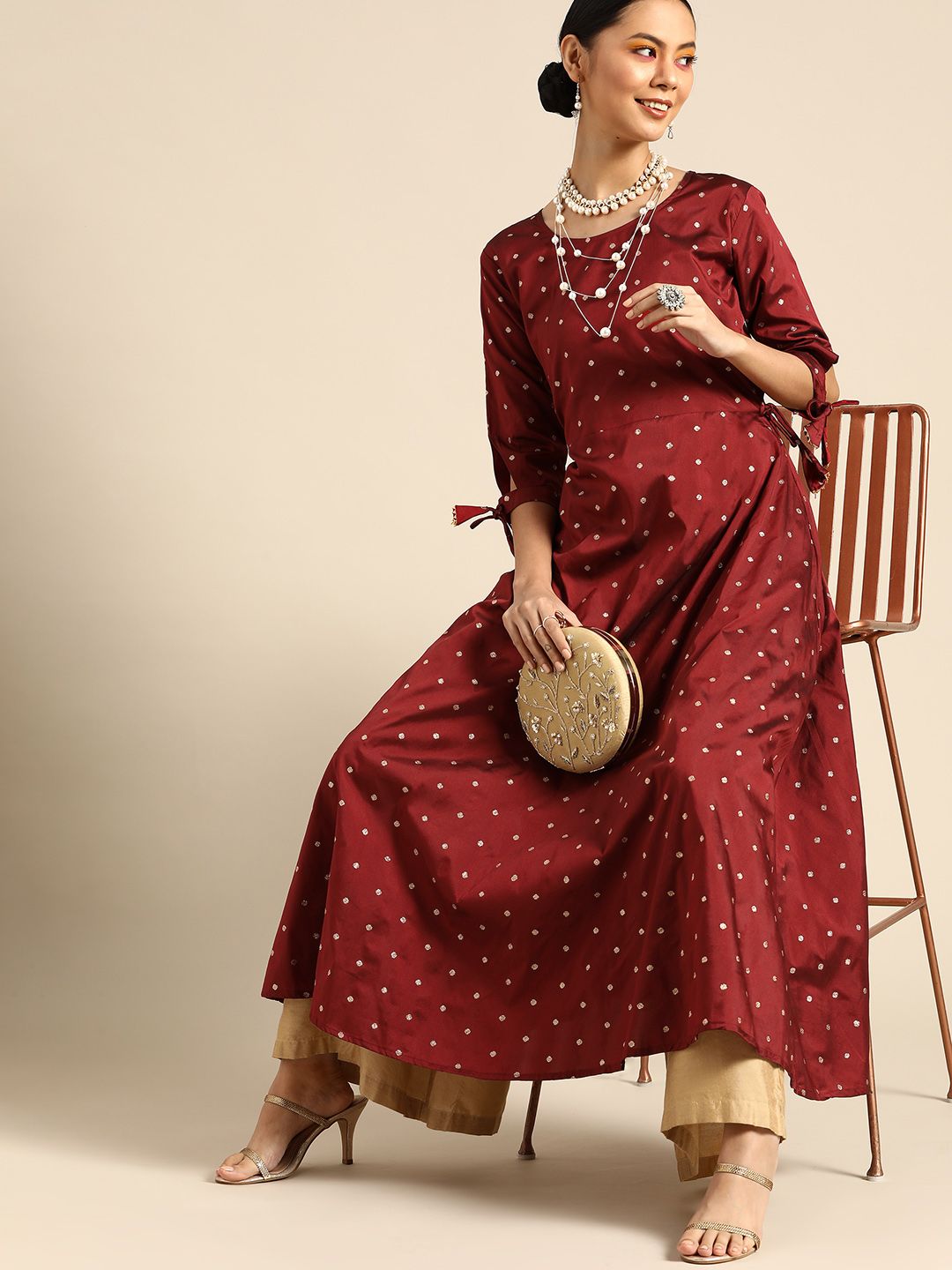 Tikhi Imli Women Maroon & Gold-Toned Jacquard Kurta