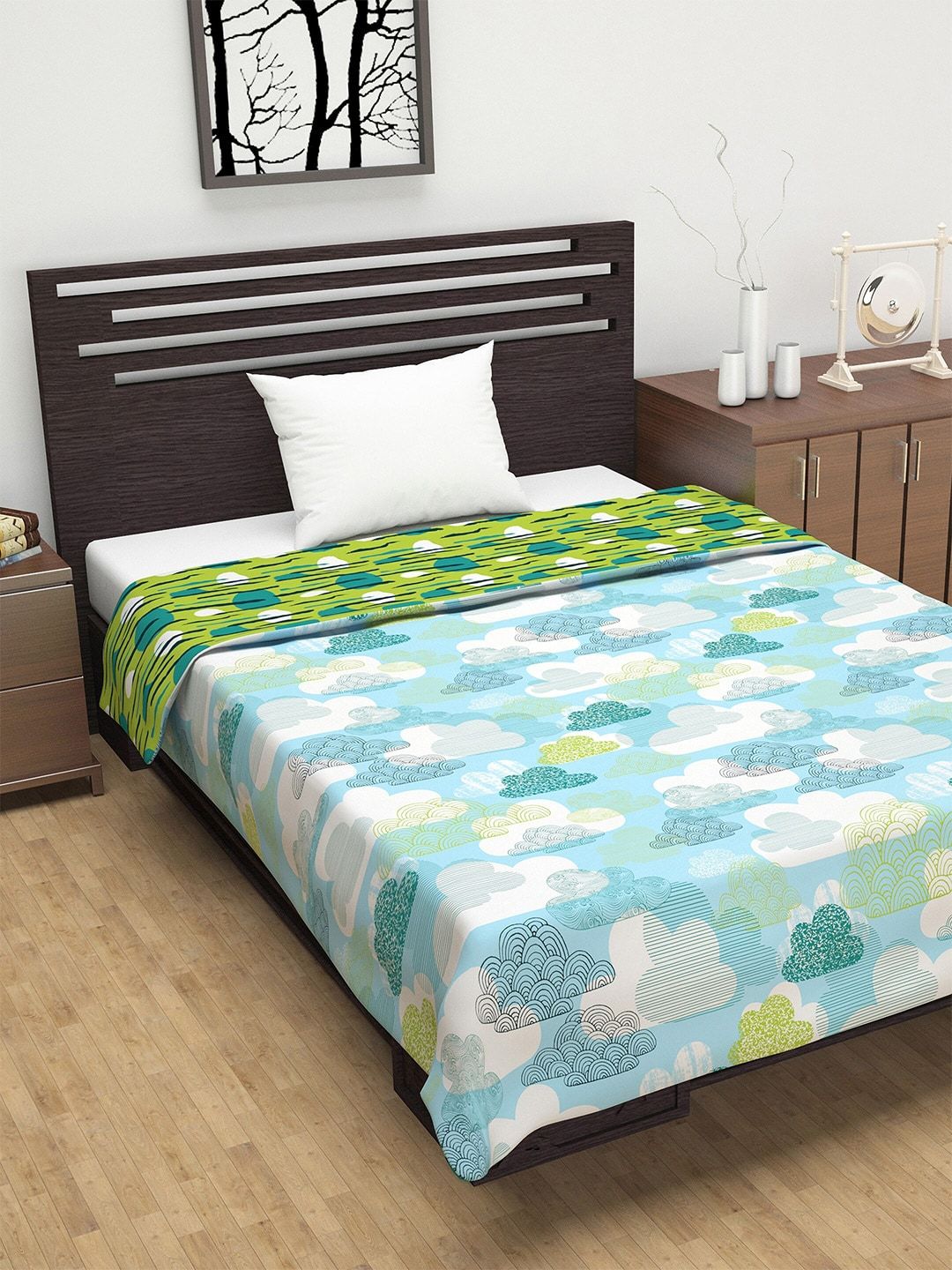 Divine Casa Blue & White Abstract AC Room 110 GSM Single Bed Dohar Price in India