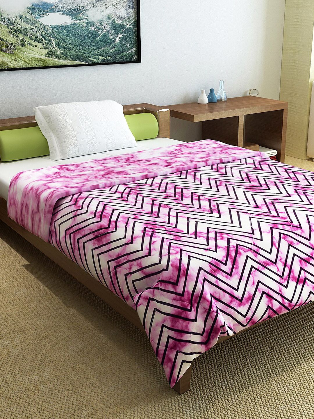 Divine Casa Pink & Black Geometric Reversible Mild Winter 110 GSM Single Bed Comforter Price in India