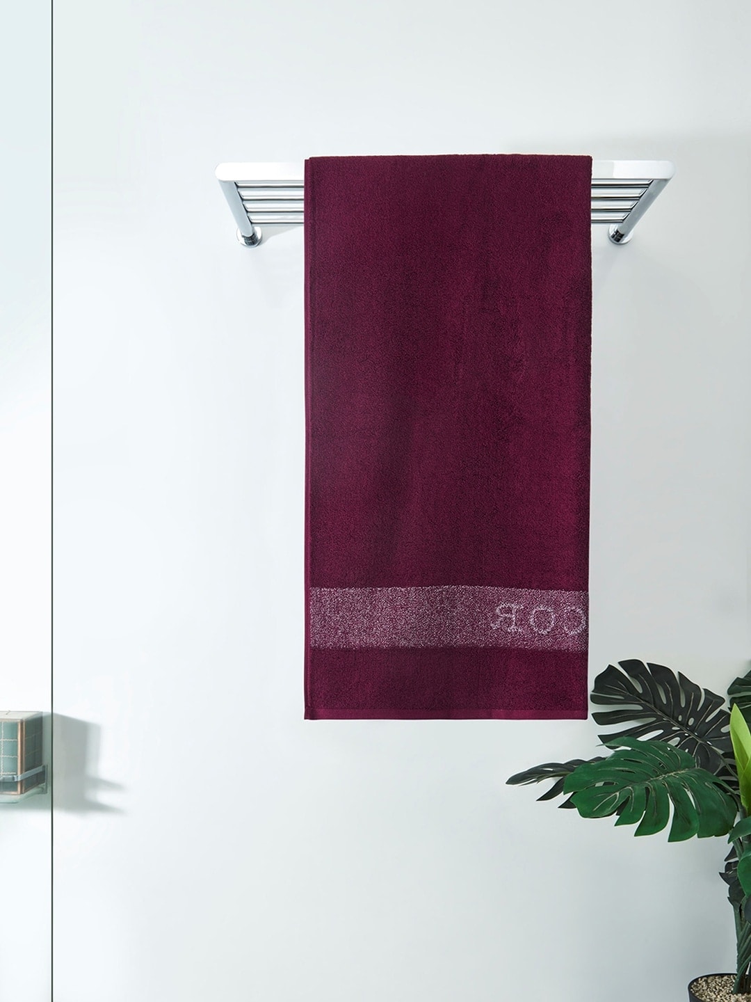 DDecor Unisex Magenta Solid Live Beautiful Pack of 1 Bath Towel Price in India
