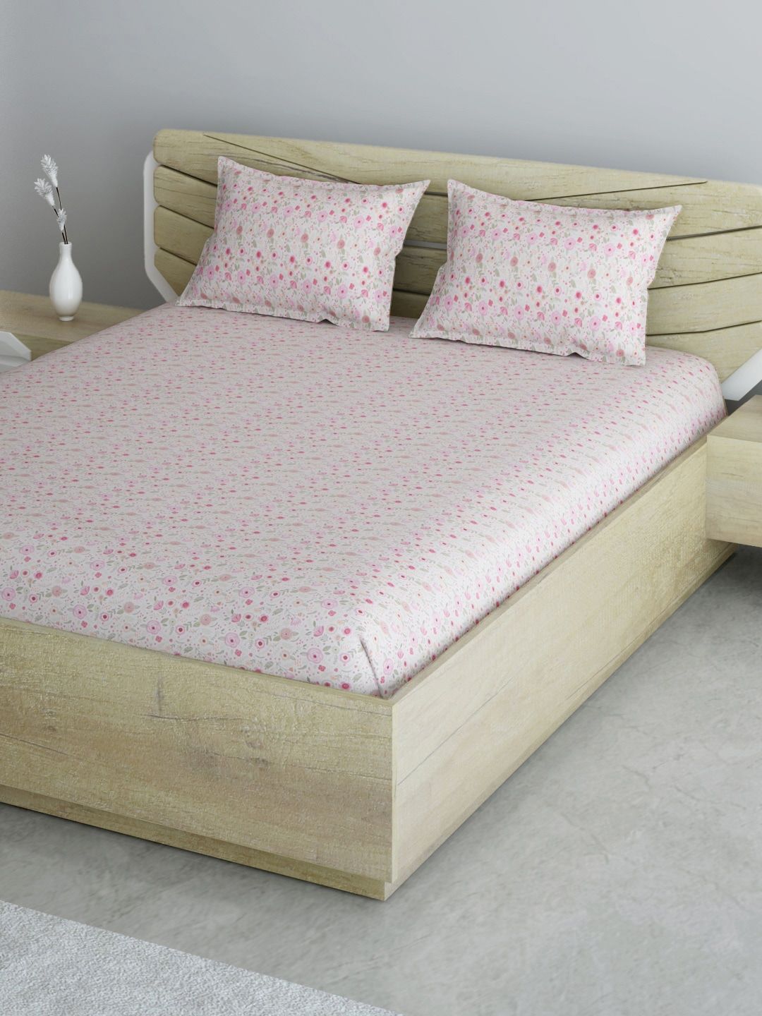 Aura White & Pink Floral 144 TC Queen Bedsheet with 2 Pillow Covers Price in India