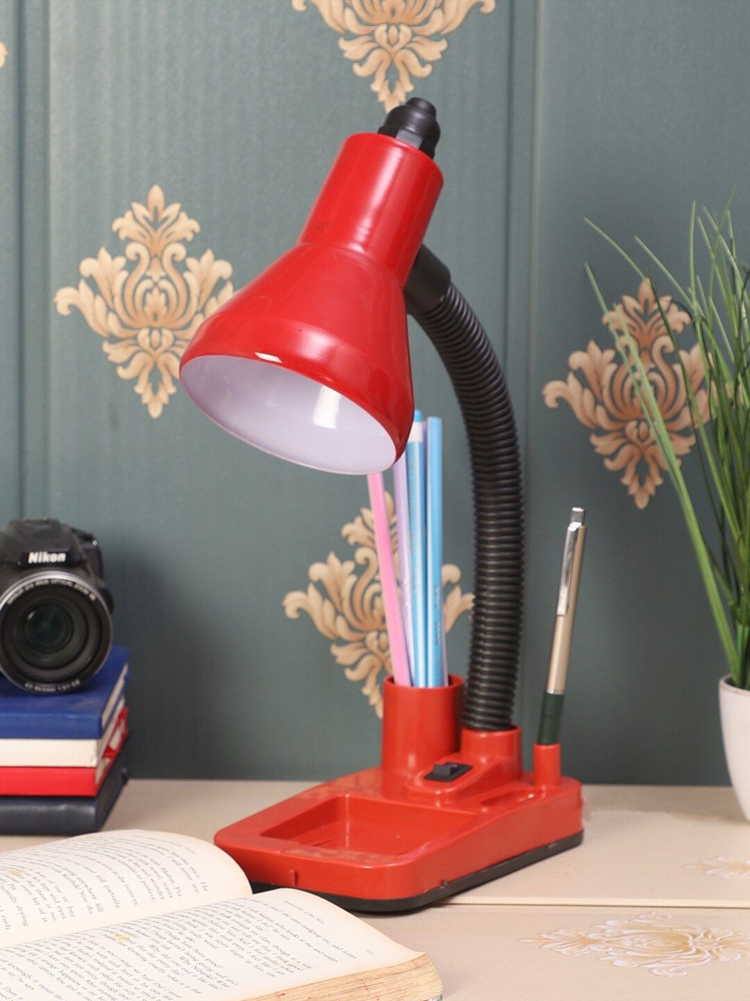 MFD HOME FURNISHING Red & Black Colourblocked Traditional Study Lamp Price in India