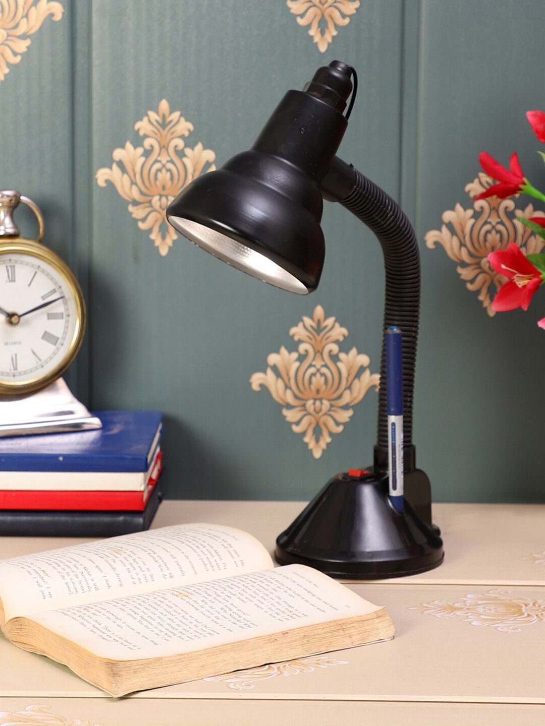 MFD HOME FURNISHING Black Solid Traditional Study Lamp Price in India