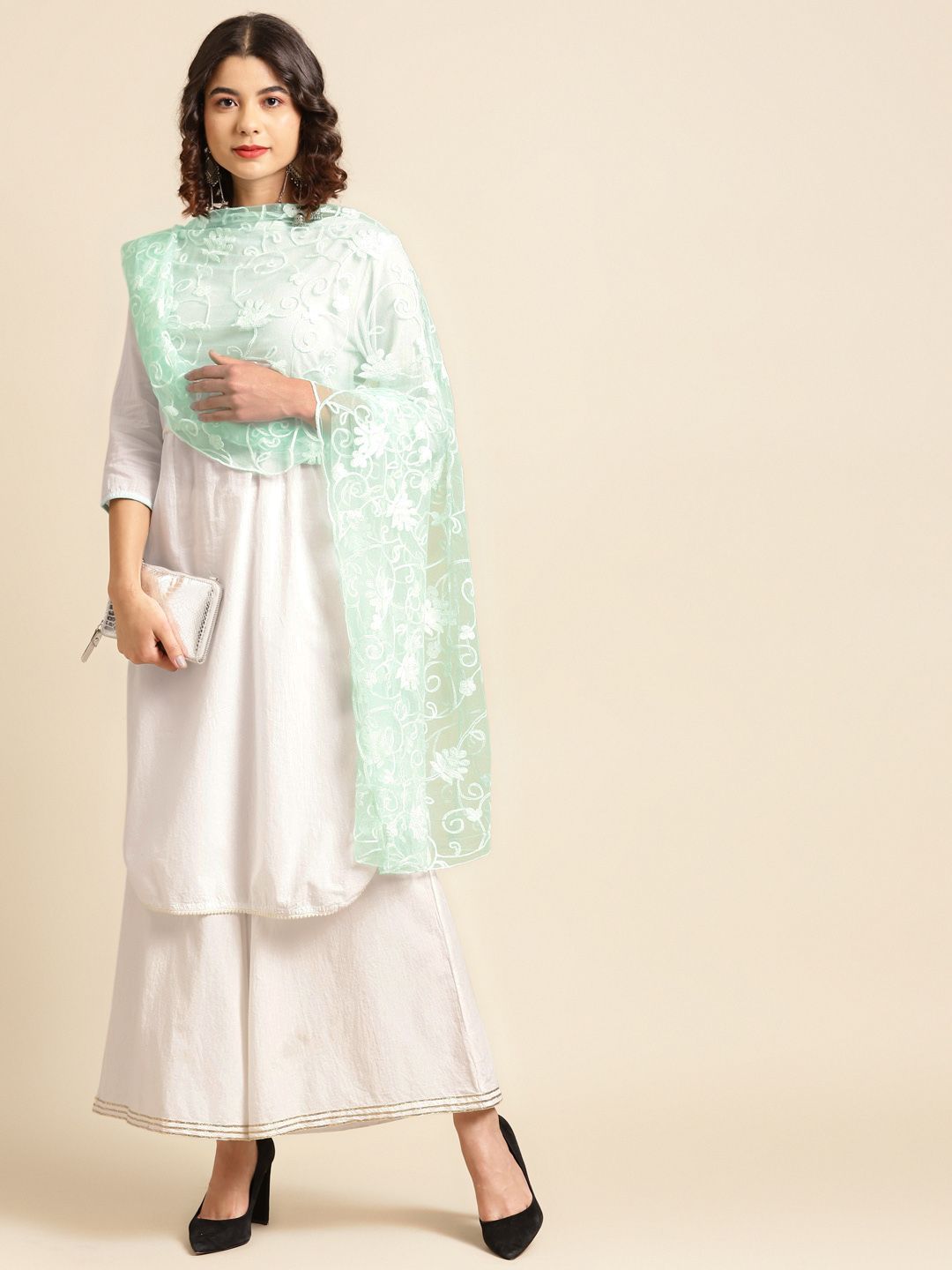 Saadgi Green & White Aari Embroidered Dupatta