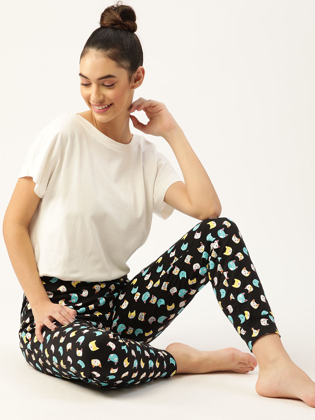 DressBerry Women Black & Blue Animal Printed Pure Cotton Lounge Pants Price in India