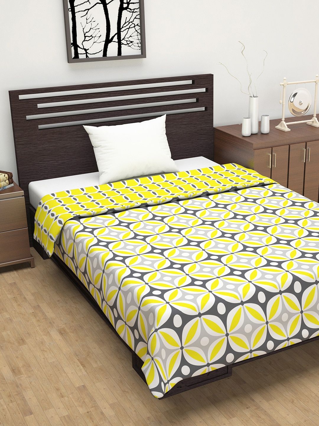 Divine Casa Yellow & Grey Geometric AC Room 110 GSM Single Bed Dohar Price in India