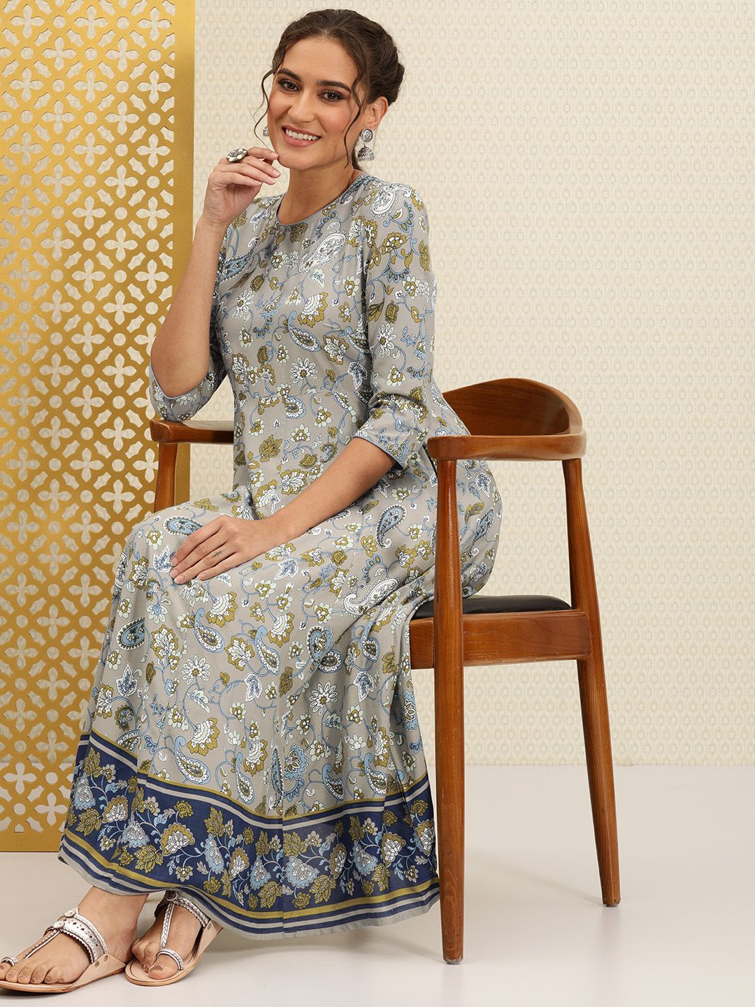 House of Pataudi Women Grey & Blue Floral Printed Rozana Kurta Price in India