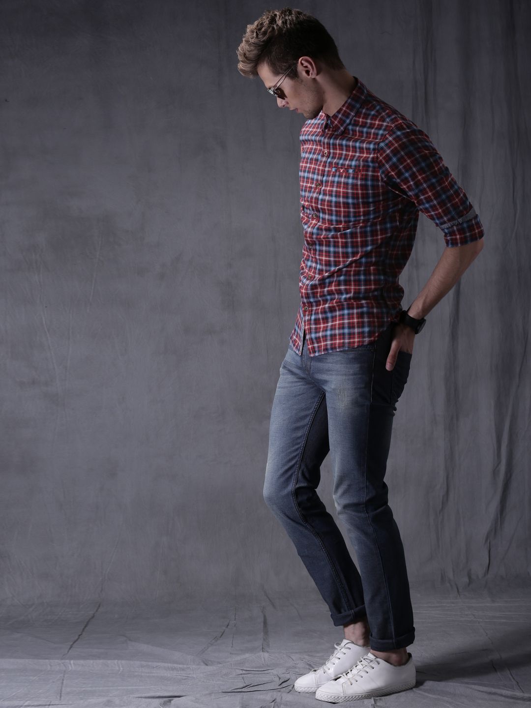 red shirt light blue jeans