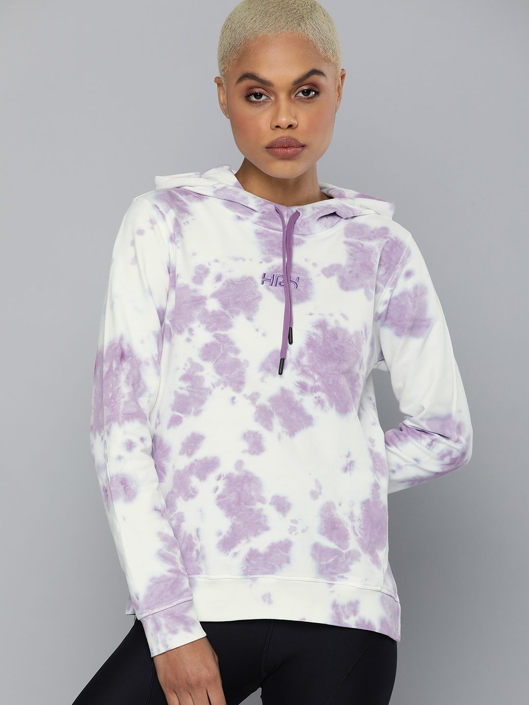 HRX by Hrithik Roshan Lifestyle Women Mauve & White Rapid-Dry Brand Carrier Sweatshirt Price in India