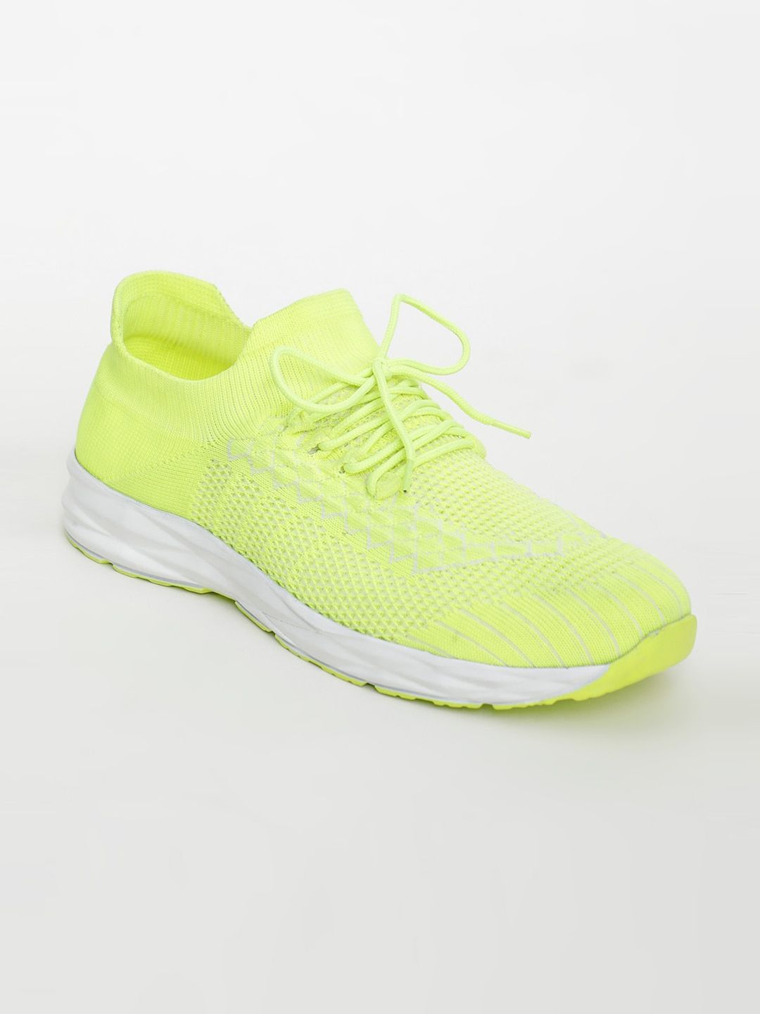 HIGHLANDER Men Fluorescent Green Woven Design Sneakers