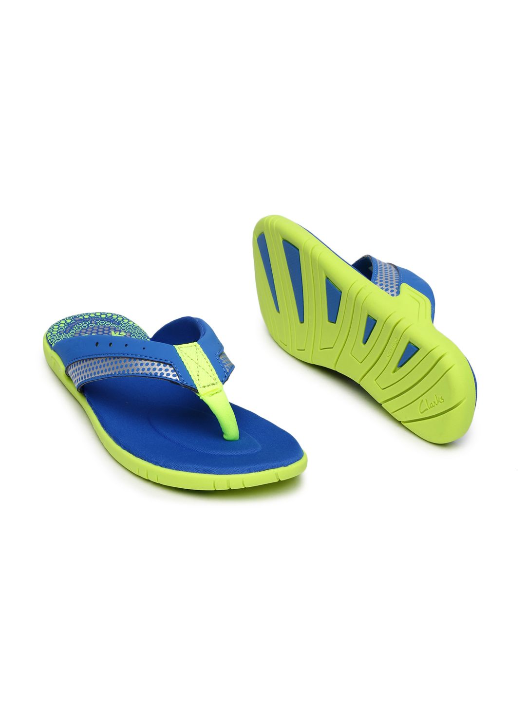 clarks boys flip flops