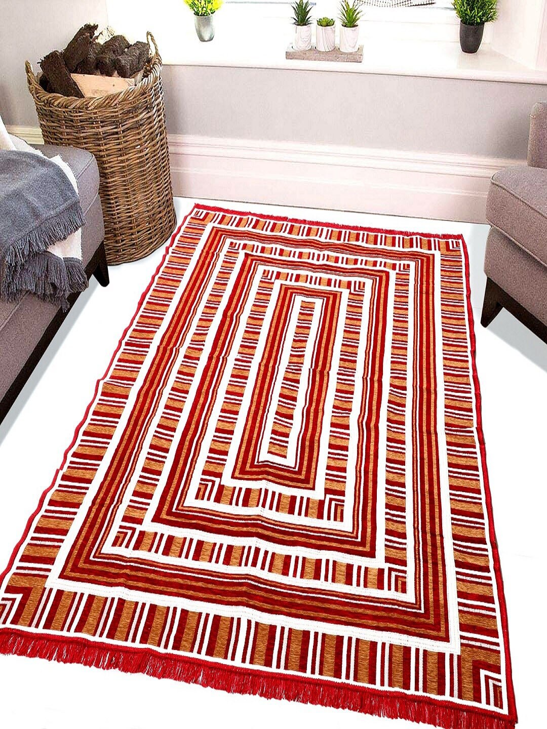 BELLA TRUE Maroon & Beige Printed Traditional Floor Carpet Price in India