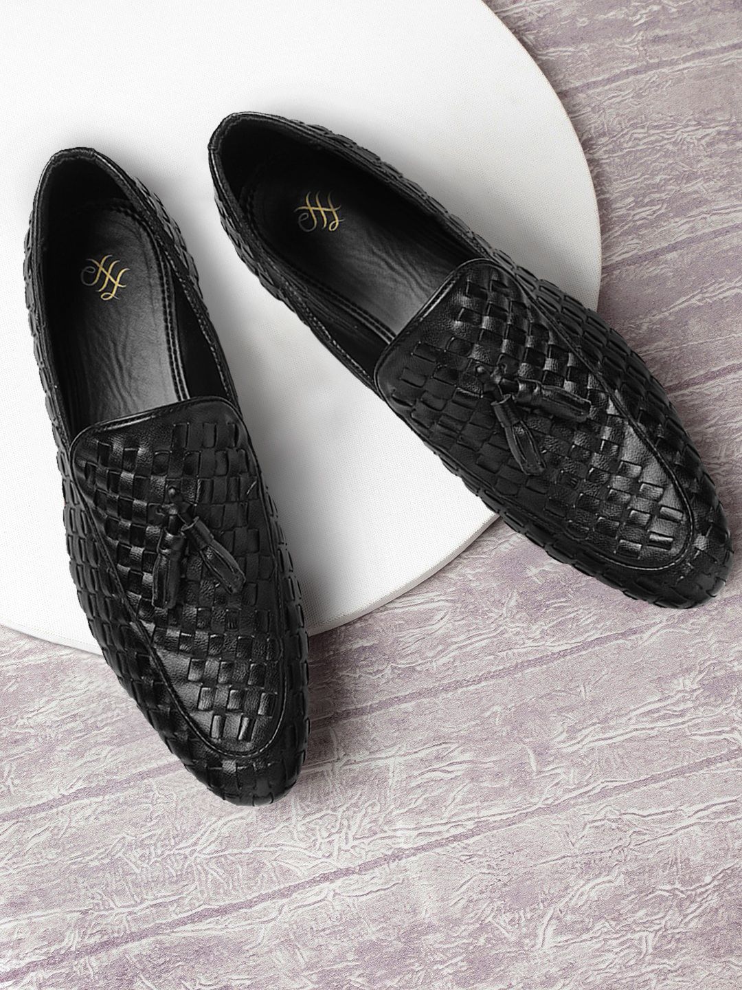 House of Pataudi Men Black Basketweave Handcrafted Tasselled Leather Loafers