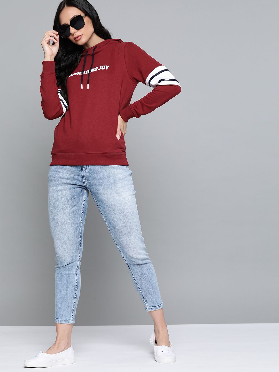 Harvard Women Maroon & White Hooded Printed Detail Sweatshirt Price in India