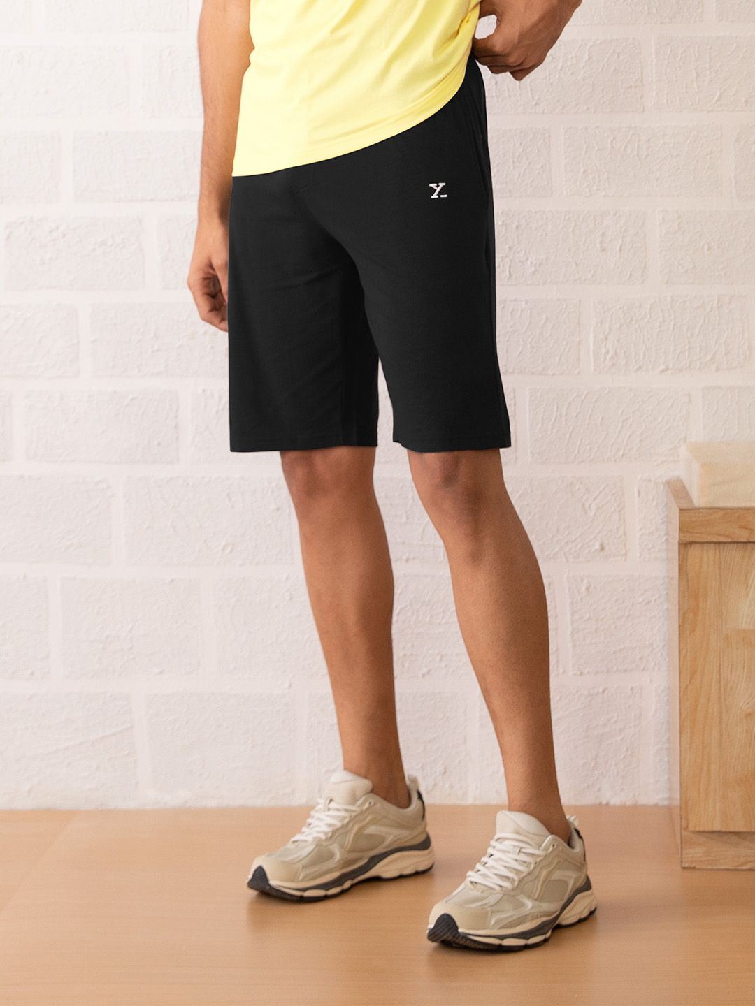 Buy XYXX Men IntelliSmooth Solid Cotton Pace Shorts - Lounge