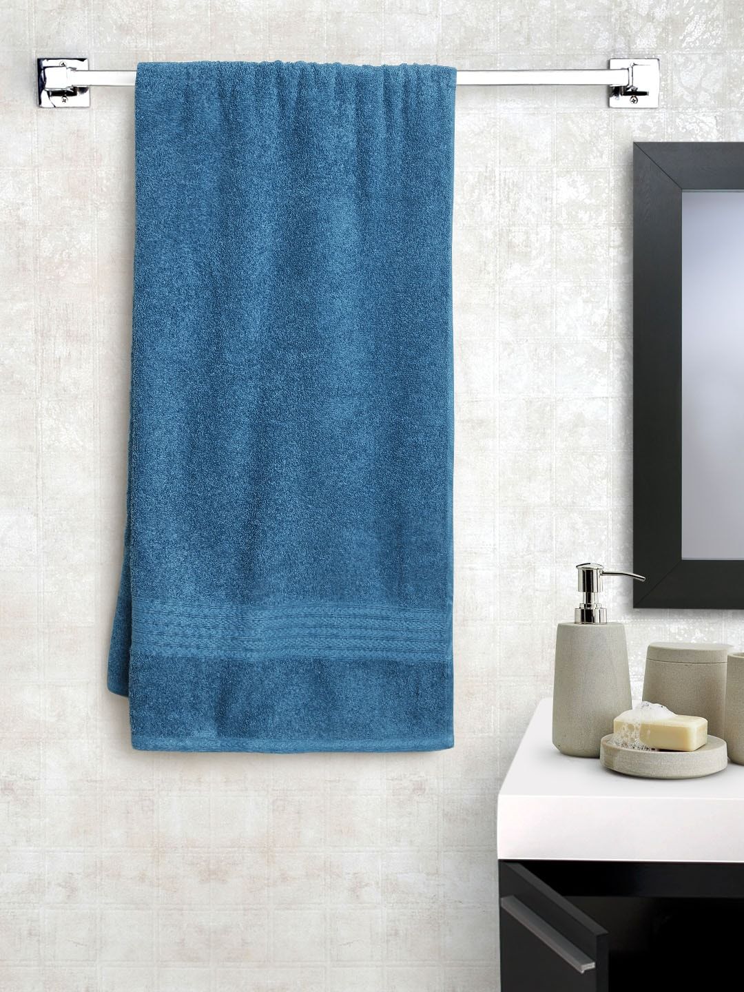 BOMBAY DYEING Blue Cotton 450 GSM Bath Towel Price in India