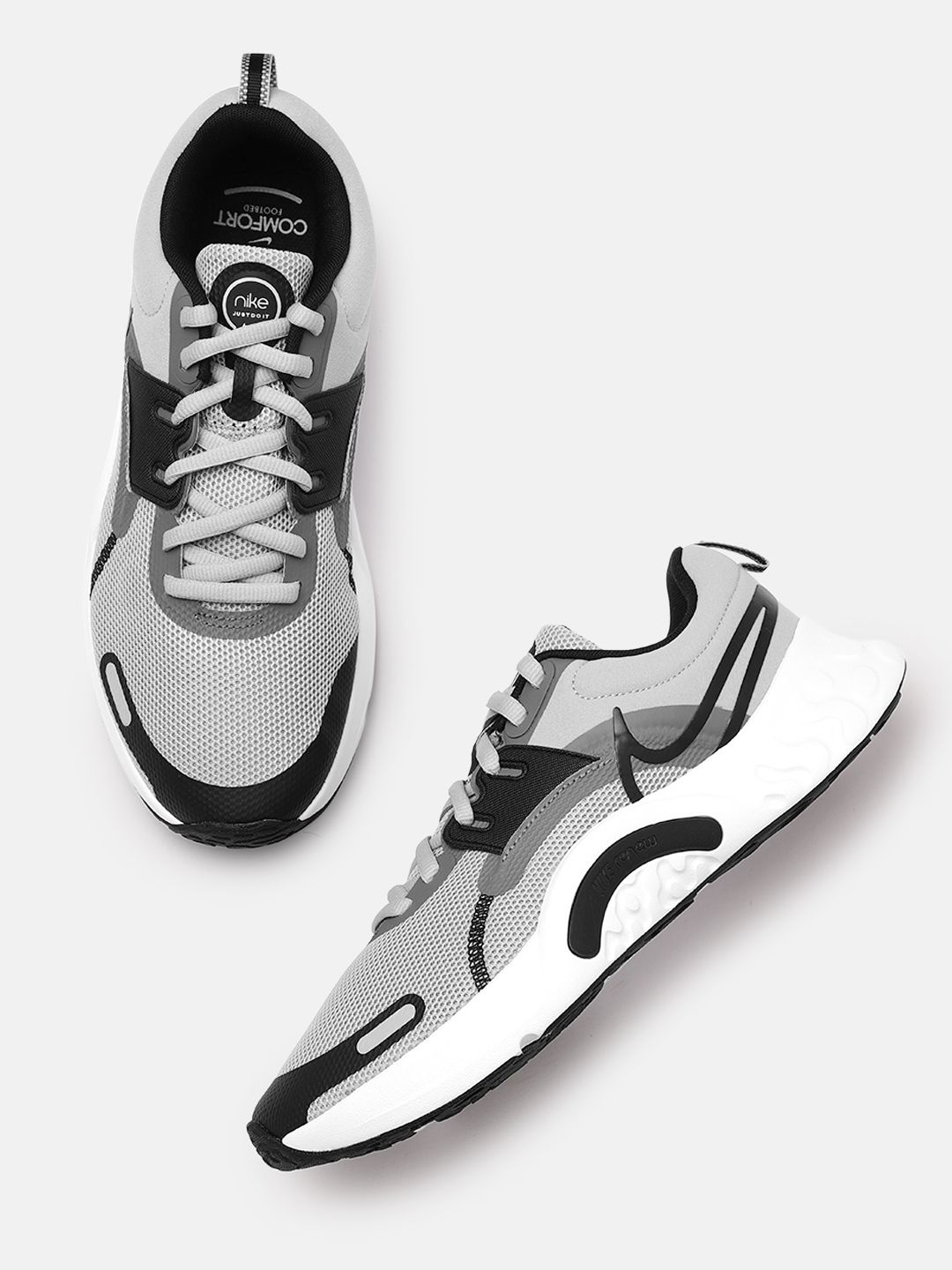 Nike Men Grey & Black Renew Retaliation TR 3 Gym Shoes