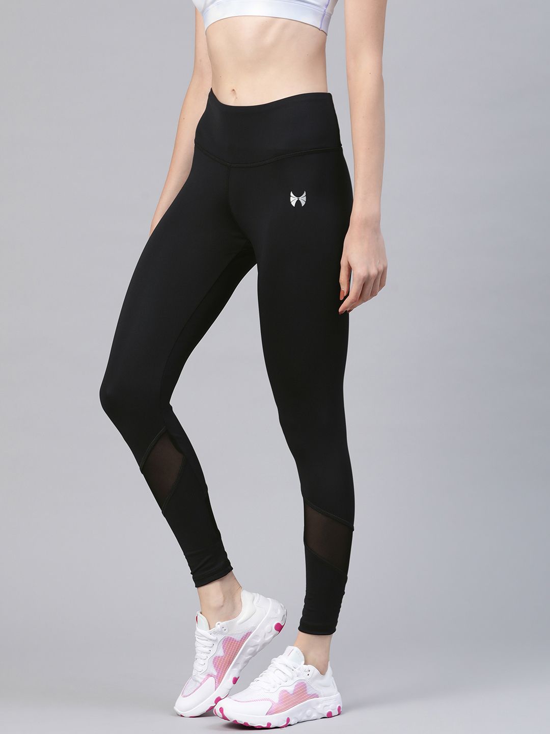 skyria Women Black Solid Workout Tights Price in India