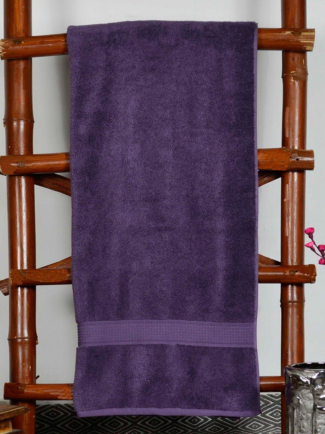 AVI Living Unisex Purple Solid 550 GSM Plush Zero Twist Pure Cotton Large Bath Towel Price in India