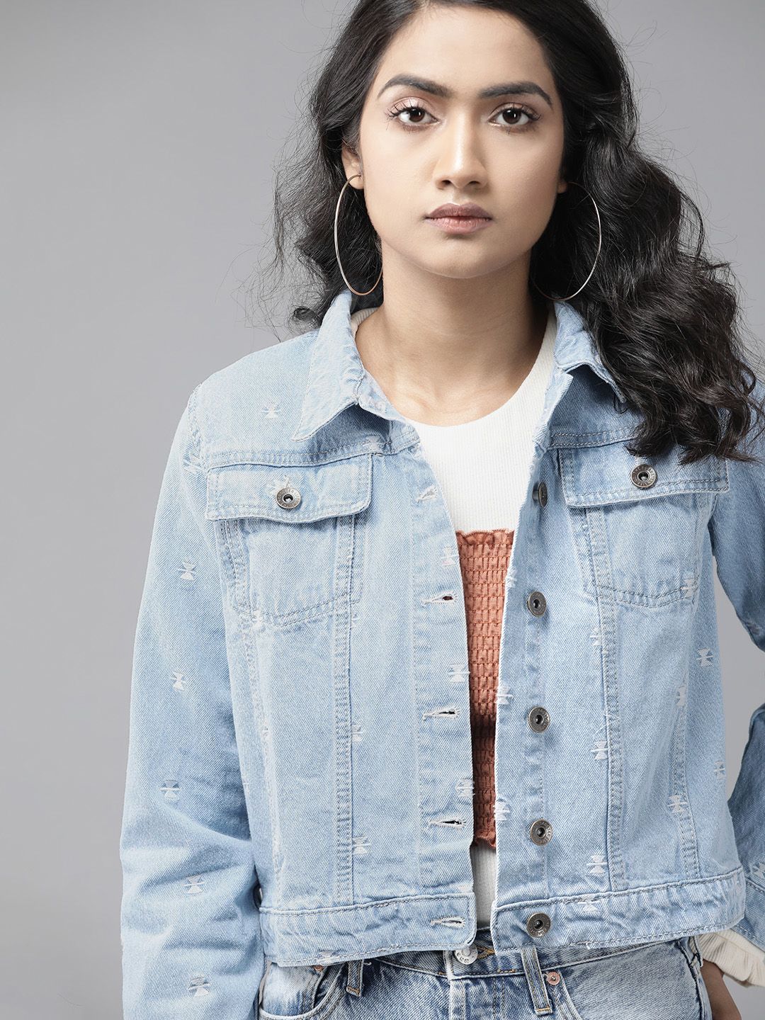Roadster Women Blue Pure Cotton Embroidered Denim Jacket Price in India