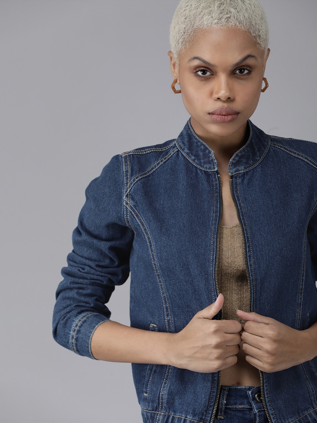 Roadster Women Blue Solid Stand-Collar Denim Jacket Price in India