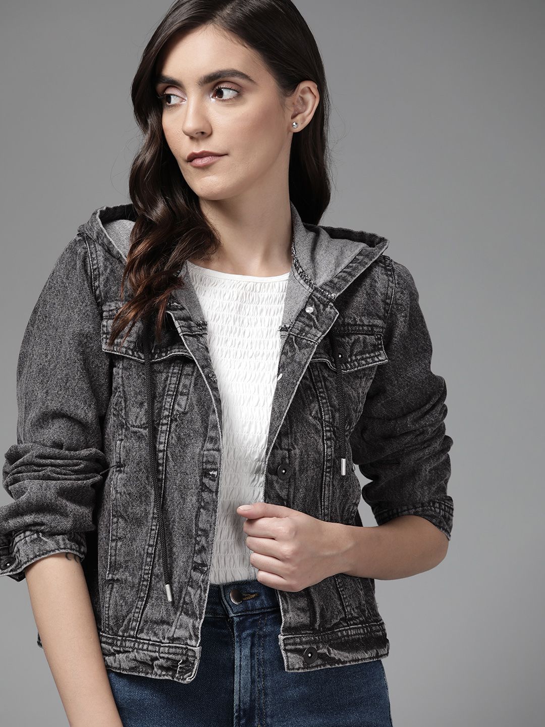 Roadster Women Charcoal Grey Pure Cotton Hooded Denim Jacket Price in India