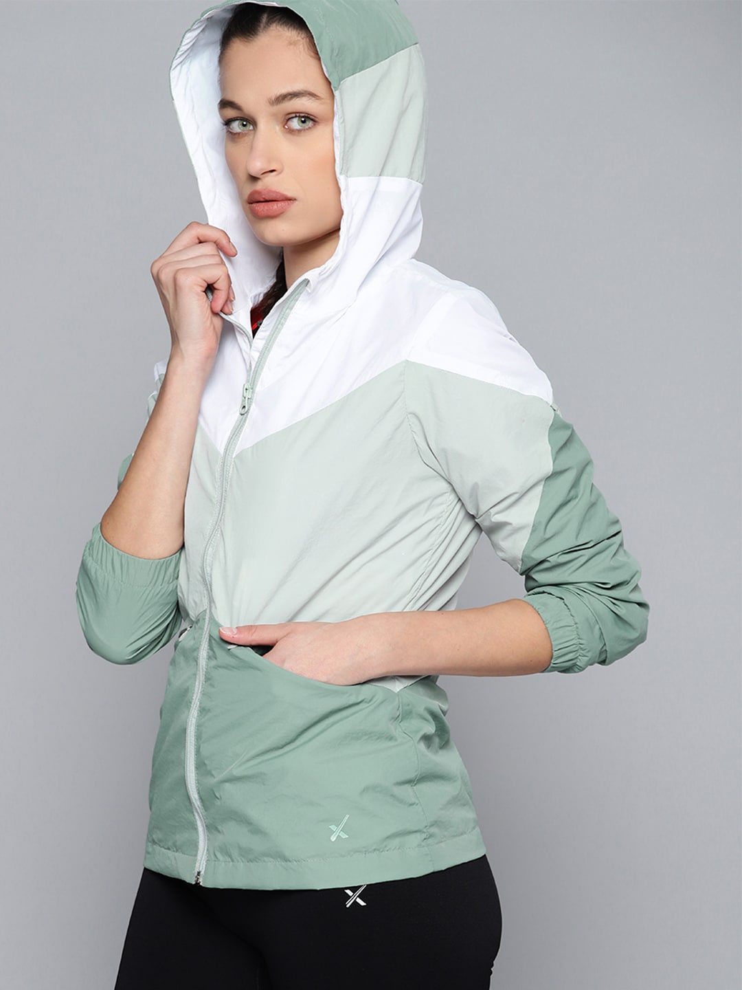 HRX by Hrithik Roshan Women White & Sea Green Colourblocked Rapid-Dry Lifestyle Jacket Price in India