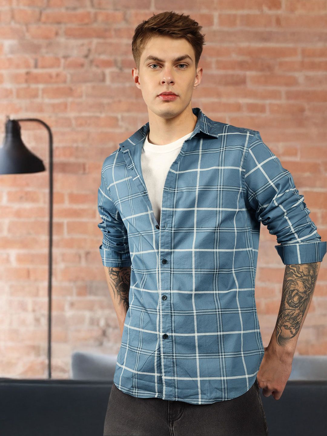 Dennis Lingo Men Blue Slim Fit Windowpane Checked Casual Shirt