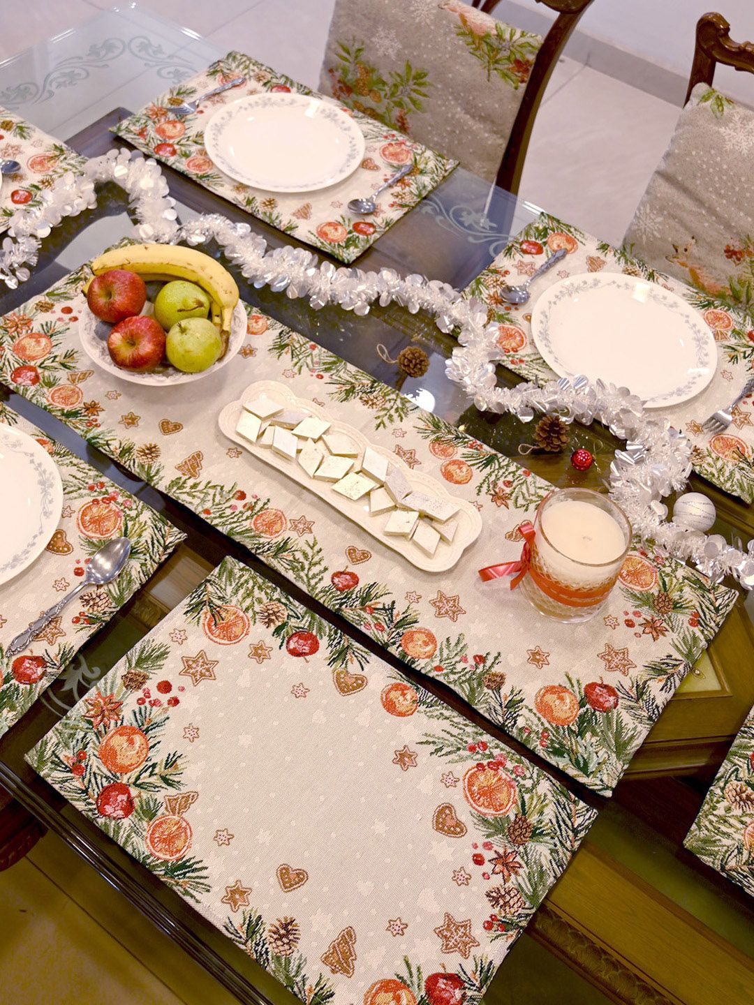 AVI Living Set Of 7 Cream-Coloured Floral Jaquard Woven Table Placement & Runner Set Price in India