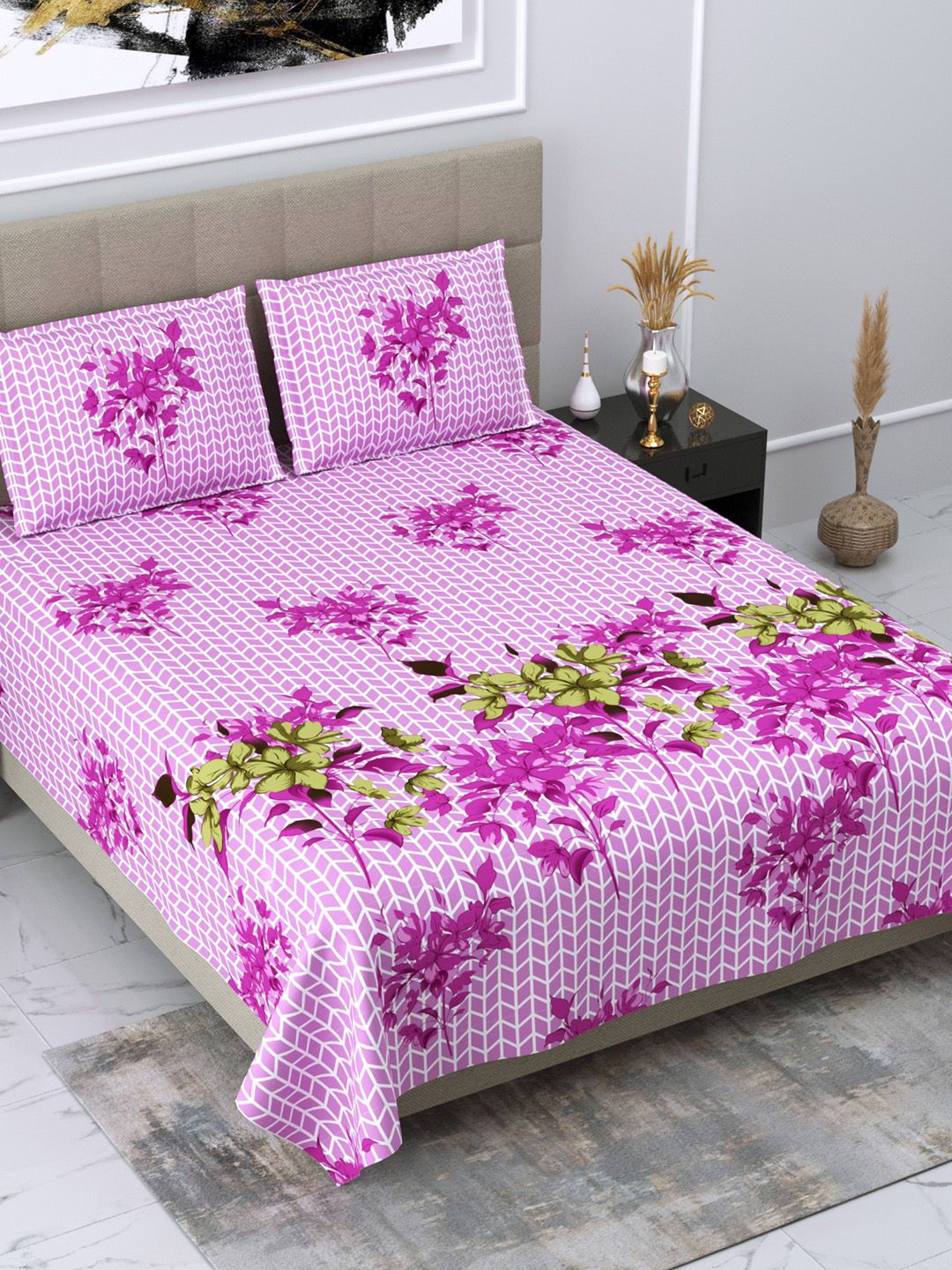 DREAM WEAVERZ White & Pink Floral Glazed Cotton 220 TC Cotton King Bedsheet with 2 Pillow Covers Price in India