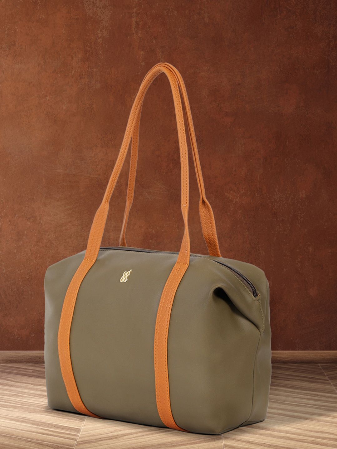 Baggit duffle bag discount price