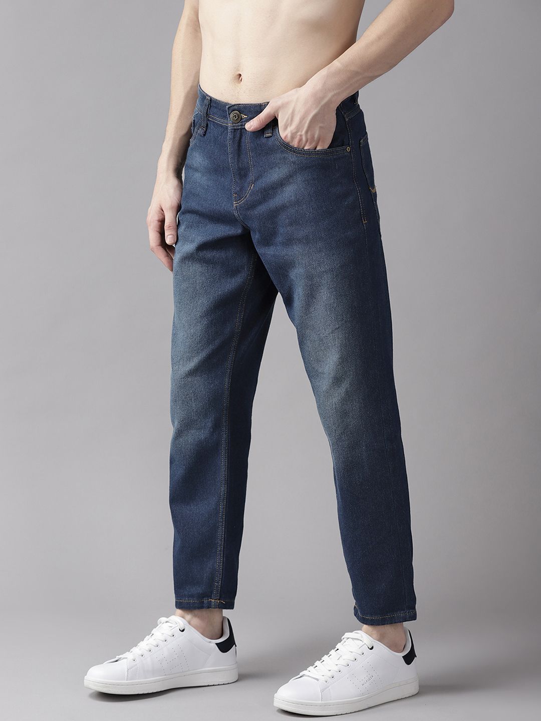 Roadster Men Blue Light Fade Stretchable Jeans