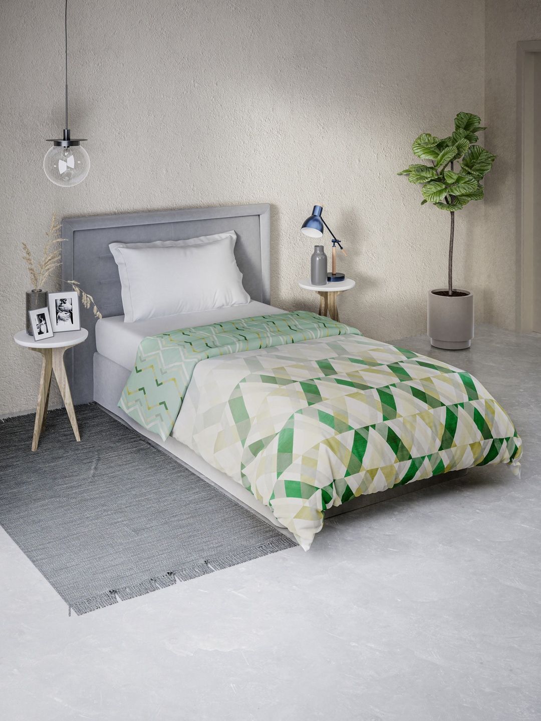 DDecor Green & White Geometric Mild Winter 150 GSM Single Bed Comforter Price in India