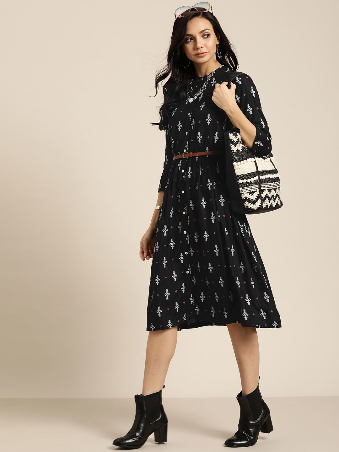 Sangria Black & White Ethnic Motifs Ethnic A-Line Midi Dress
