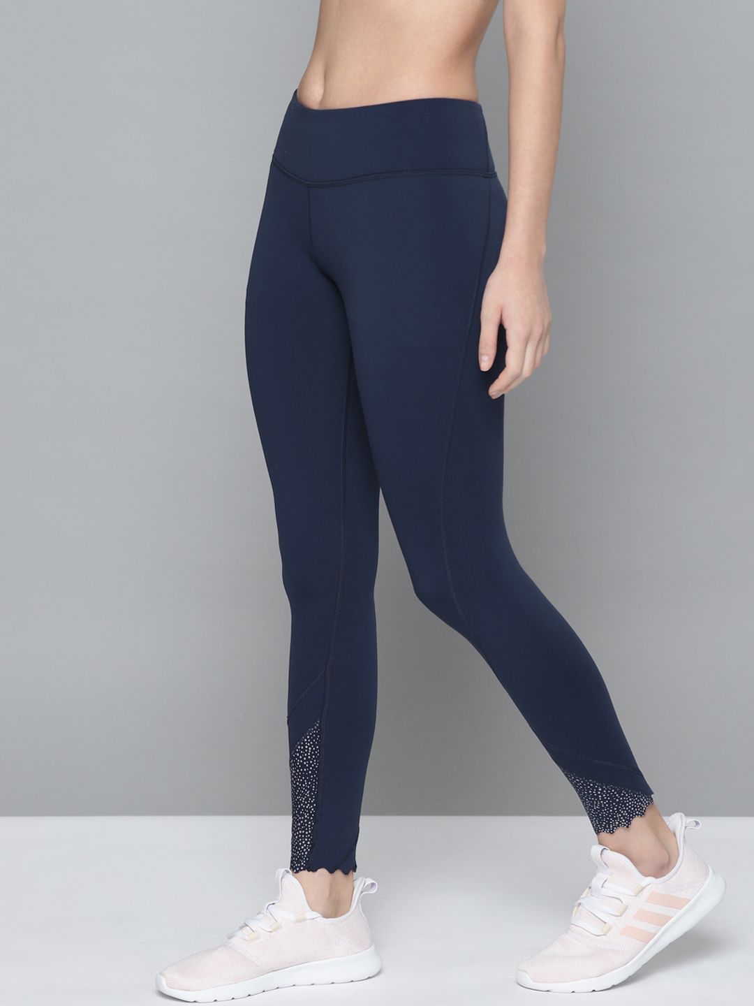 Fitkin Women Blue Solid Quick Dry Cropped Tights Price in India