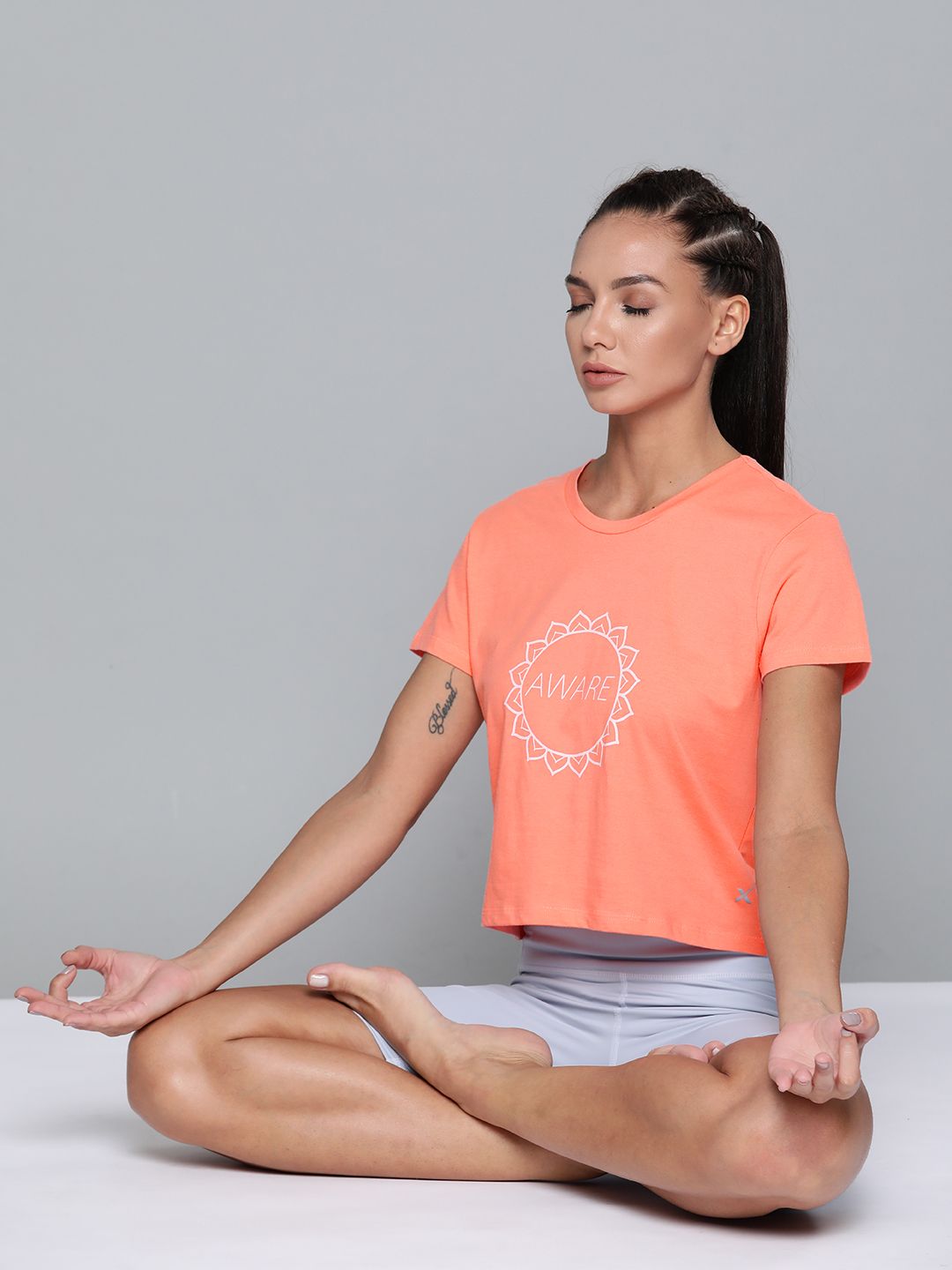 HRX By Hrithik Roshan Yoga Women Shell Pink Rapid-Dry Graphic Tshirts Price in India