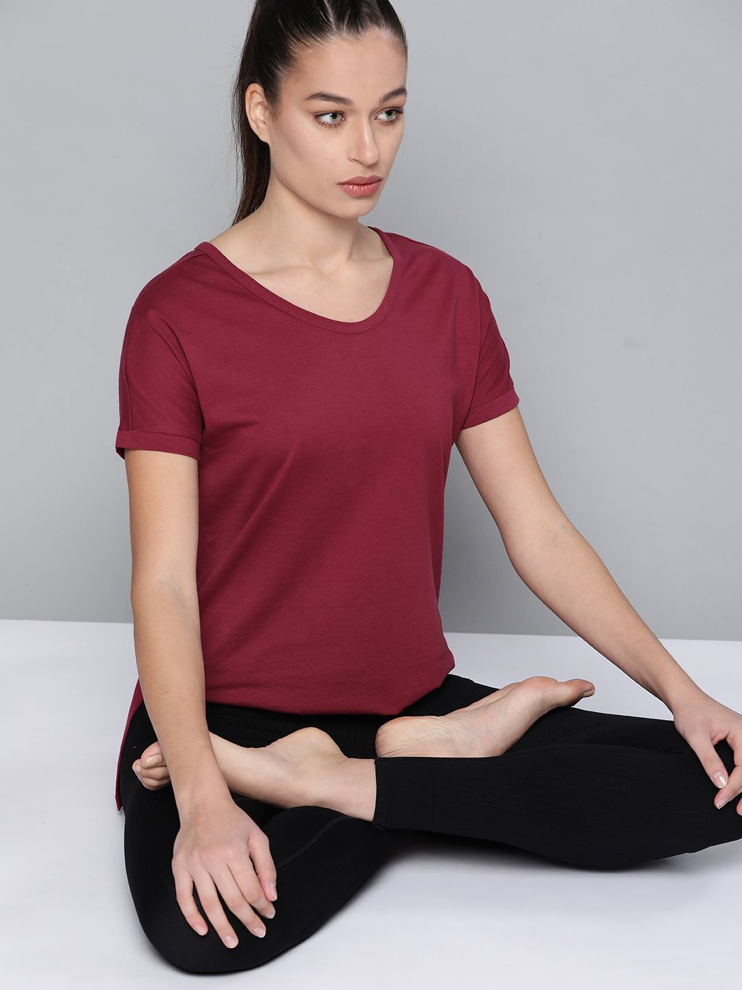 HRX By Hrithik Roshan Yoga Women Plum pie Pure Cotton Rapid-Dry Solid  Sustainable Tshirt Price in India