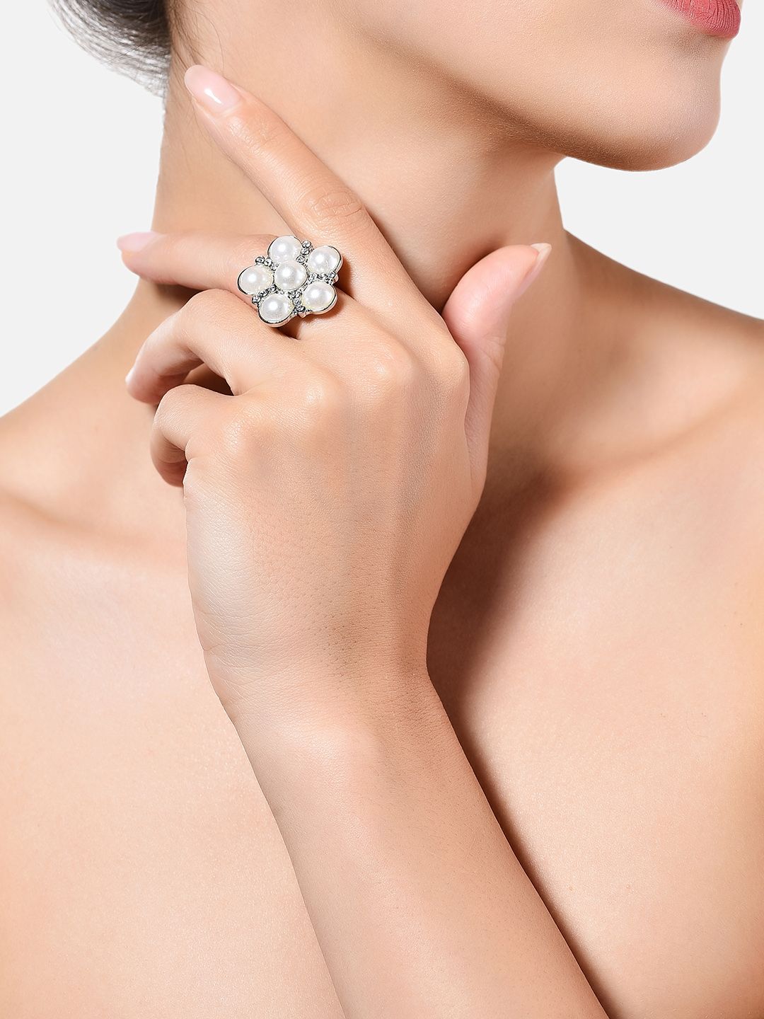 AMI Silver-Plated White AD-Studded Pearl Beaded Floral Shaped Adjustable Finger Ring Price in India